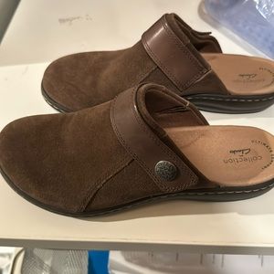Clarks strap Clog size 8.5